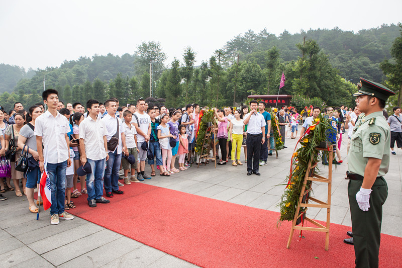 開(kāi)挖機(jī)，坐游艇、飛機(jī) 山河智能開(kāi)展員工家屬開(kāi)放日活動(dòng)