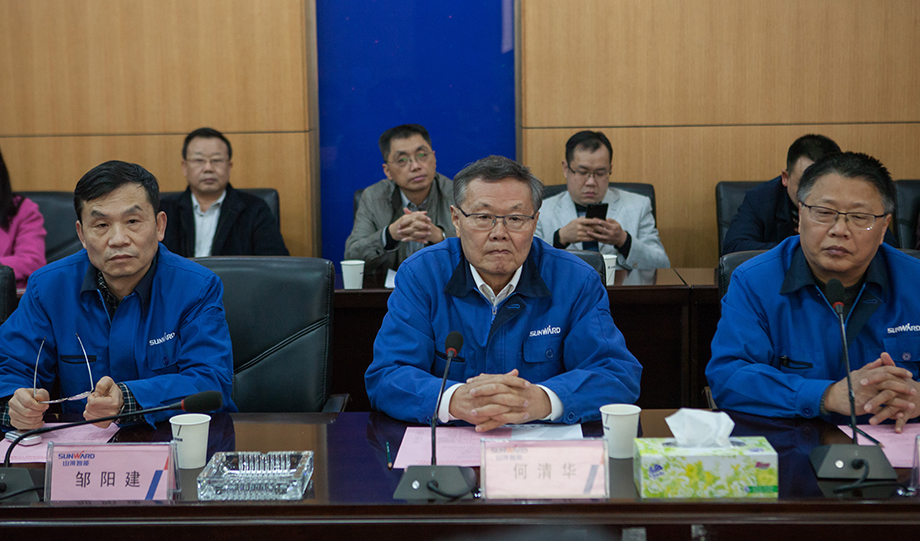 湖南省國防動(dòng)員研究性演習(xí)參演領(lǐng)導(dǎo)蒞臨山河智能