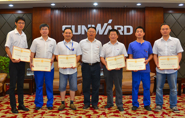 山河智能黨委榮獲長沙經(jīng)開區(qū)“創(chuàng)新型”基層黨組織榮譽稱號