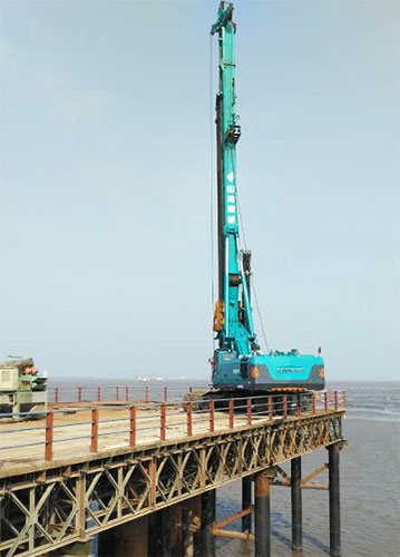 曬技術(shù)：入海90米，海上建造師的完美搭檔