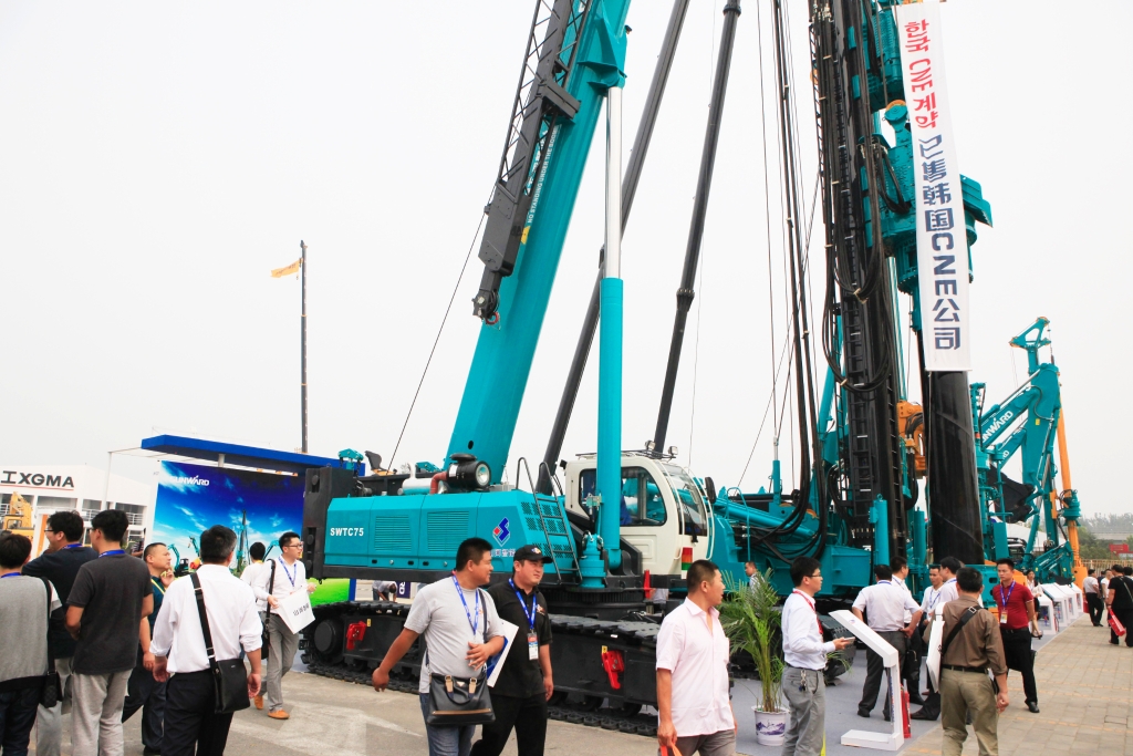 新品、精品、星品齊聚 山河智能閃耀BICES 2015