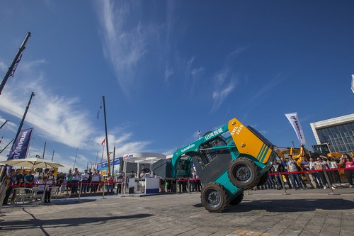 山河智能酷帥曾大蝦，一大波美圖帶你親臨北京BICES展