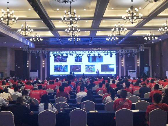 “超美微挖”現(xiàn)身2018微挖峰會，山河智能微挖出口過萬臺