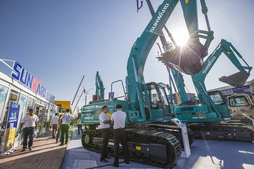 山河智能酷帥曾大蝦，一大波美圖帶你親臨北京BICES展