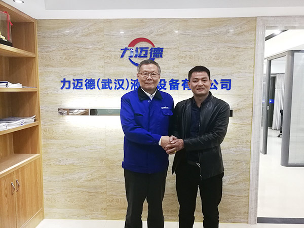 從拒絕到一次購(gòu)買十臺(tái)旋挖鉆機(jī)，他用八年時(shí)間認(rèn)識(shí)山河智能