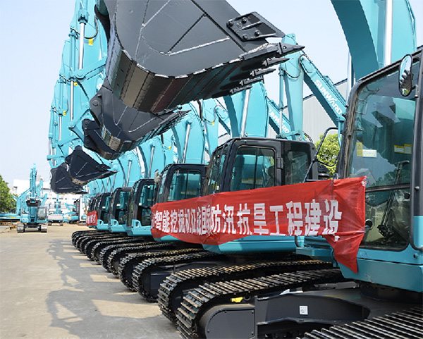 抗洪英雄顯身手，山河智能系列挖掘機(jī)奔赴抗洪一線