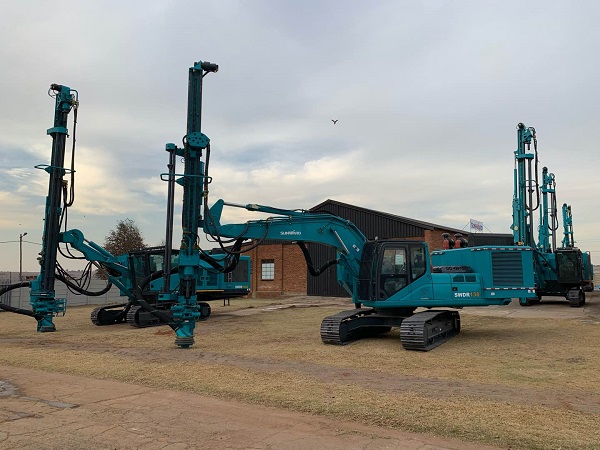 山河智能助力中國(guó)-非洲經(jīng)貿(mào)博覽會(huì)