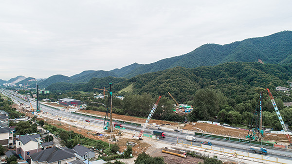 高效又環(huán)保，說的就是SWSD雙動(dòng)力頭強(qiáng)力多功能鉆機(jī)