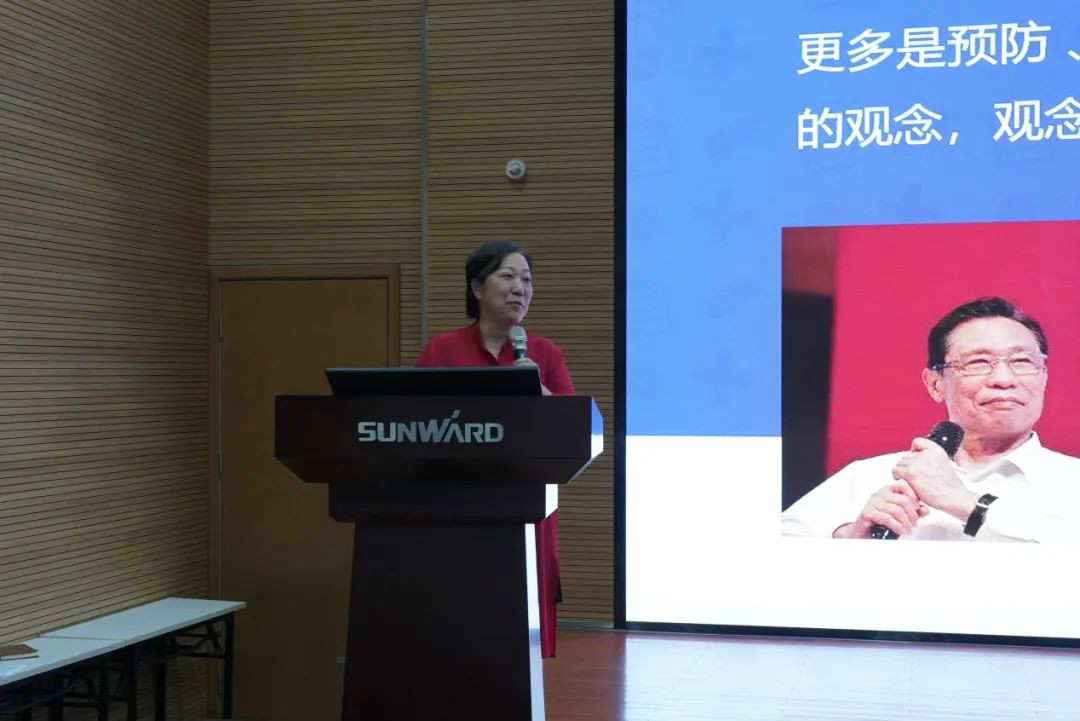 關(guān)愛(ài)科技工作者健康——健康科普進(jìn)企業(yè)走進(jìn)山河智能