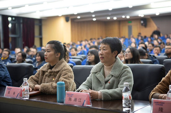 山河智能開展“不忘初心 牢記使命”主題教育宣講活動