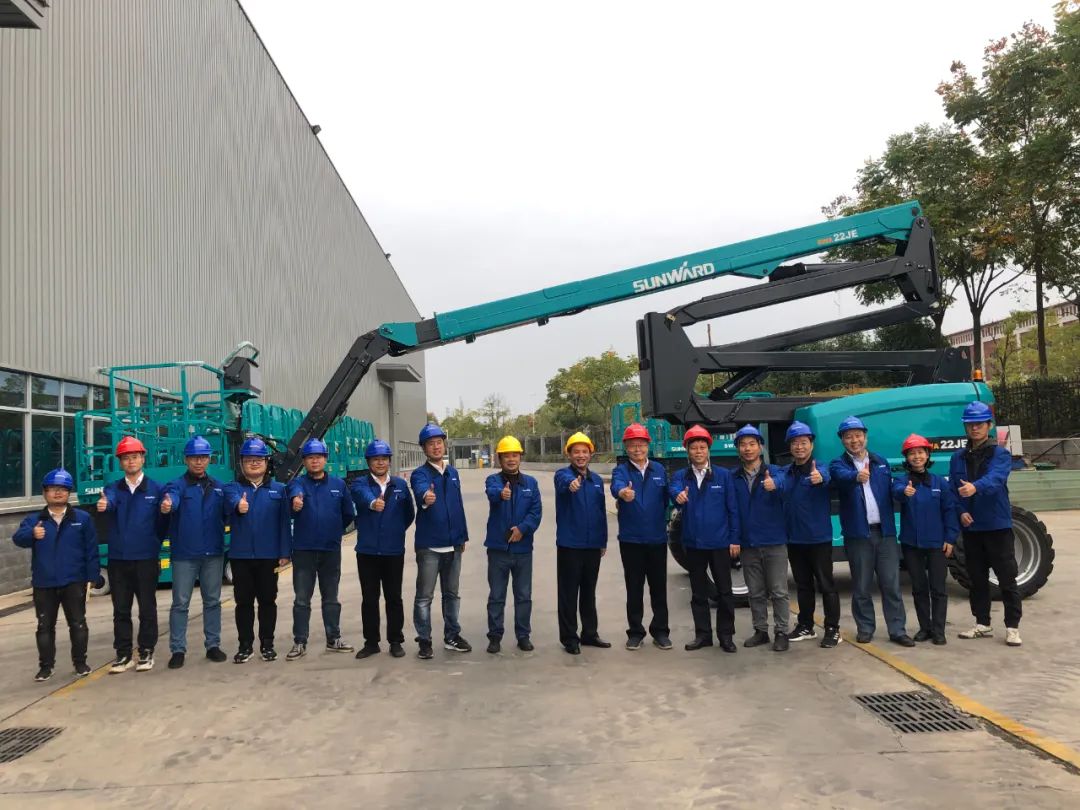 同級(jí)別作業(yè)高度最高！山河智能首款自主研發(fā)電動(dòng)臂式高空作業(yè)平臺(tái)下線