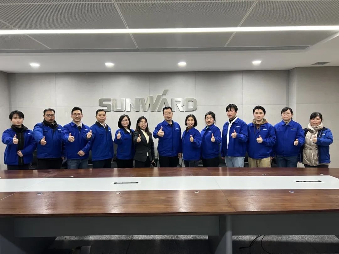 一金一銅二優(yōu)秀！山河智能斬獲“華辰杯”多個(gè)大獎(jiǎng)