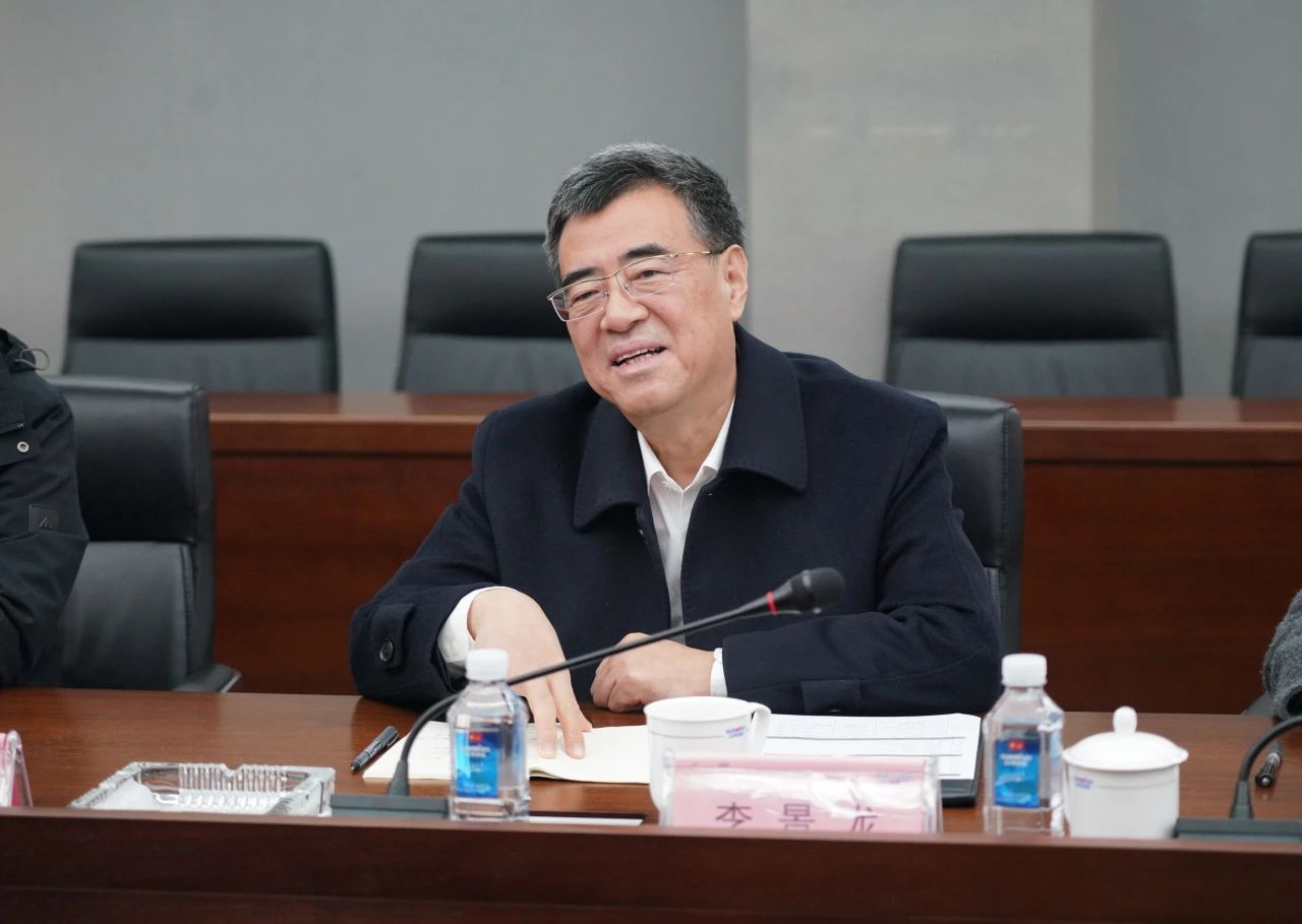 中國(guó)出口信用保險(xiǎn)公司到訪山河智能